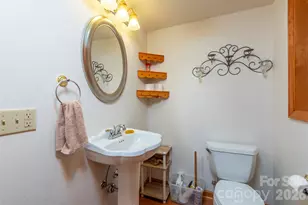 230 Blythewood Dr, Hendersonville, NC 28792 - Photo 27