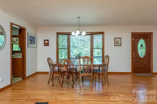 230 Blythewood Dr, Hendersonville, NC 28792 - Photo 7