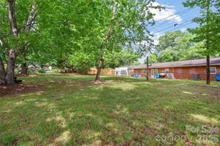 308 Clubview Ln, Matthews, NC 28105 - Photo 15