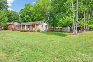 308 Clubview Ln, Matthews, NC 28105 - Photo 5