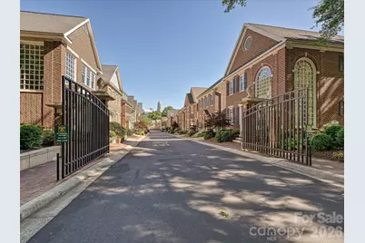 1117 Dilworth Crescent Row, Charlotte, NC 28203 - Photo 37