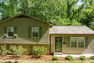 216 Davis Dr, Morganton, NC 28655 - Photo 3
