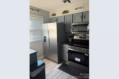 1201 Green Oaks Lane, Charlotte, NC 28205 - Photo 5