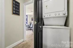 1201 Green Oaks Ln, Charlotte, NC 28205 - Photo 21