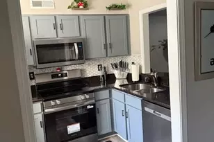 1201 Green Oaks Ln, Charlotte, NC 28205 - Photo 3