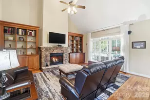 123 Coral Rutledge Dr, Mount Holly, NC 28120 - Photo 9