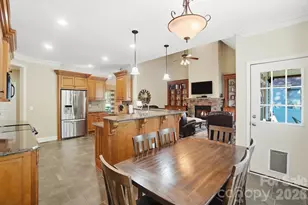 123 Coral Rutledge Dr, Mount Holly, NC 28120 - Photo 15
