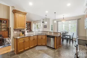123 Coral Rutledge Dr, Mount Holly, NC 28120 - Photo 11