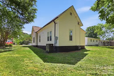 630 N Davis Avenue, Newton, NC 28658 - Photo 23