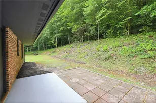 30 Top of the Mountain Rd, Hendersonville, NC 28739 - Photo 33
