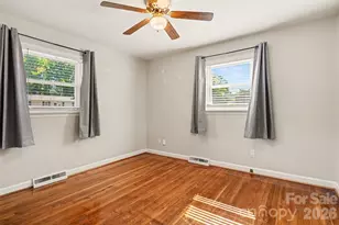428 Frank Dr, Charlotte, NC 28215 - Photo 15