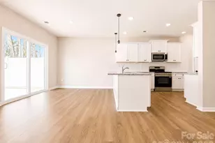 4729 Muskogee Dr, Charlotte, NC 28227 - Photo 3