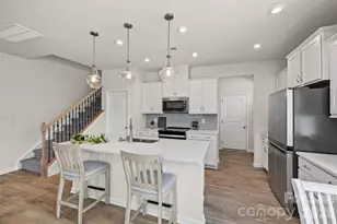 15345 Braid Mdw Dr, Charlotte, NC 28278 - Photo 5