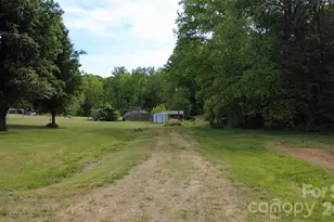 2107 Jenkins Printing Dr, Newton, NC 28658 - Photo 35