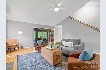 301 Robertson Street, Burnsville, NC 28714 - Photo 5