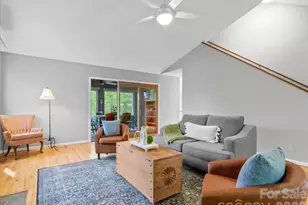 301 Robertson St, Burnsville, NC 28714 - Photo 5