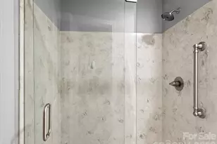 301 Robertson St, Burnsville, NC 28714 - Photo 23