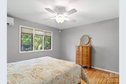 301 Robertson Street, Burnsville, NC 28714 - Photo 25