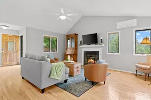 301 Robertson St, Burnsville, NC 28714 - Photo 7