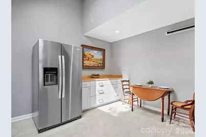 301 Robertson Street, Burnsville, NC 28714 - Photo 11
