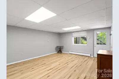 301 Robertson Street, Burnsville, NC 28714 - Photo 29