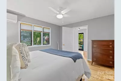301 Robertson Street, Burnsville, NC 28714 - Photo 17