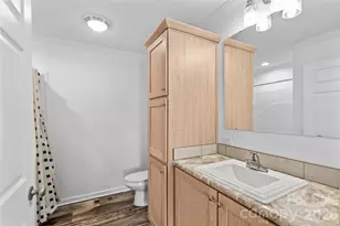 6028 Bridges St, Catawba, NC 28609 - Photo 17