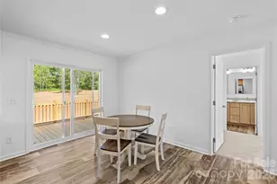 6028 Bridges St, Catawba, NC 28609 - Photo 7