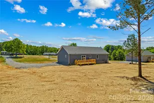 6028 Bridges St, Catawba, NC 28609 - Photo 35