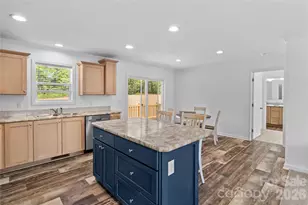 6028 Bridges St, Catawba, NC 28609 - Photo 13