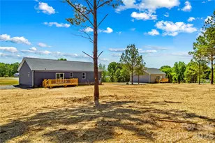 6028 Bridges St, Catawba, NC 28609 - Photo 33