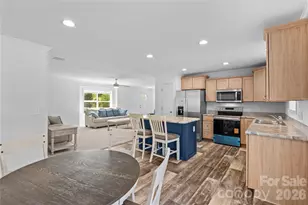 6028 Bridges St, Catawba, NC 28609 - Photo 9
