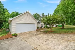 1236 Midlake Rd, Kannapolis, NC 28083 - Photo 5
