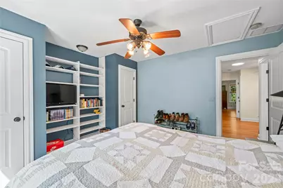 128 Churchill Downs Drive, Fairview, NC 28730 - Photo 23