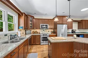 128 Churchill Downs Dr, Fairview, NC 28730 - Photo 13