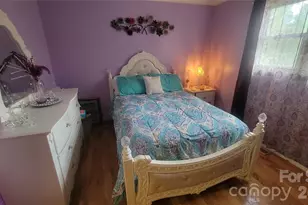1082 Maple St, Granite Falls, NC 28630 - Photo 11