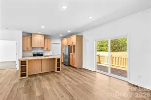 6040 Bridges St, Catawba, NC 28609 - Photo 7