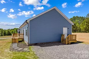 6040 Bridges St, Catawba, NC 28609 - Photo 35