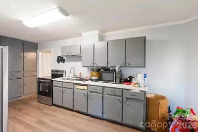 136 S Broadway Street, Forest City, NC 28043 - Photo 7