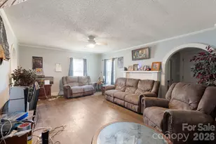 136 S Broadway St, Forest City, NC 28043 - Photo 5