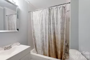136 S Broadway St, Forest City, NC 28043 - Photo 11