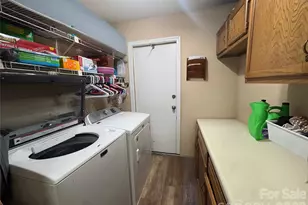 10011 Arbor Dale Ave, Charlotte, NC 28215 - Photo 13