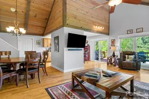 31 Bear Den Rd, Asheville, NC 28805 - Photo 9