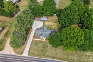 3328 Sulphur Springs Rd NE, Hickory, NC 28601 - Photo 41