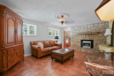 3328 Sulphur Springs Road NE, Hickory, NC 28601 - Photo 31