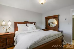 3328 Sulphur Springs Rd NE, Hickory, NC 28601 - Photo 27