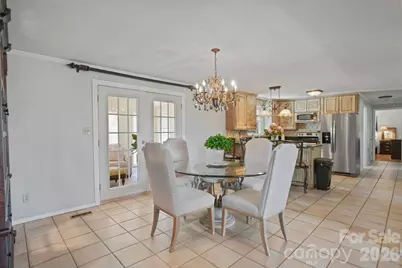 3328 Sulphur Springs Road NE, Hickory, NC 28601 - Photo 15