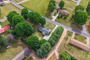 3328 Sulphur Springs Rd NE, Hickory, NC 28601 - Photo 43