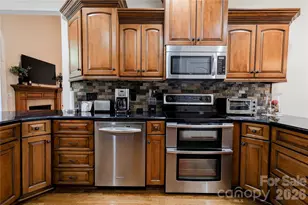 207 Cross Creek Dr, Cherryville, NC 28021 - Photo 15