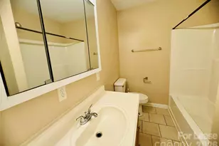 106 Springs St, Gastonia, NC 28056 - Photo 9